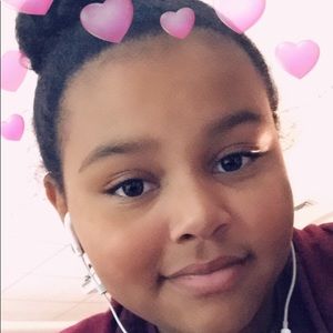 Meet your Posher, Amaya